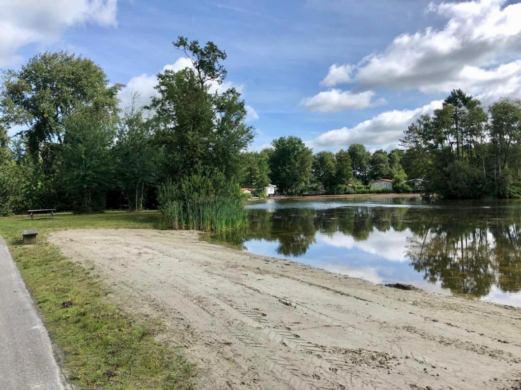Landzicht Natuur Rust En Ruimte Oosterwolde  Exterior foto